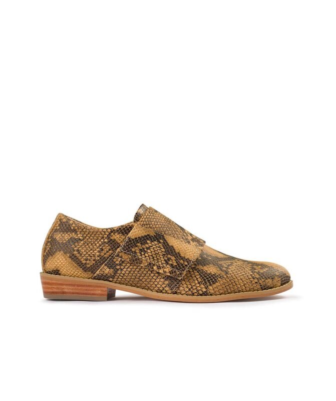 antusu gal vs buck velcro monk brown serpent 1