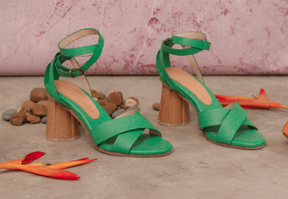 antusu garces bottier sandalia captus verde loro lifestyle