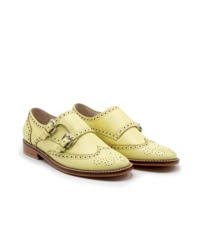Antusu Gal vs Buck elegant monk yellow 2.jpg