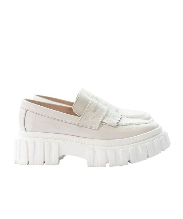Antusu gal vs buck tall loafer off white 1