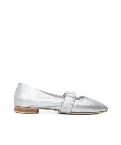 xr:d:DAF CFK 7Wc:234,j:3829610580858815299,t:24041600