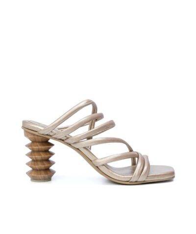 xr:d:DAF CFK 7Wc:234,j:3829610580858815299,t:24041600