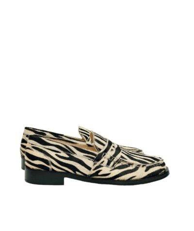 Antusu gal burly loafer zebra 1